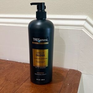NWT Tresseme Black Lamelle Gloss Shampoo